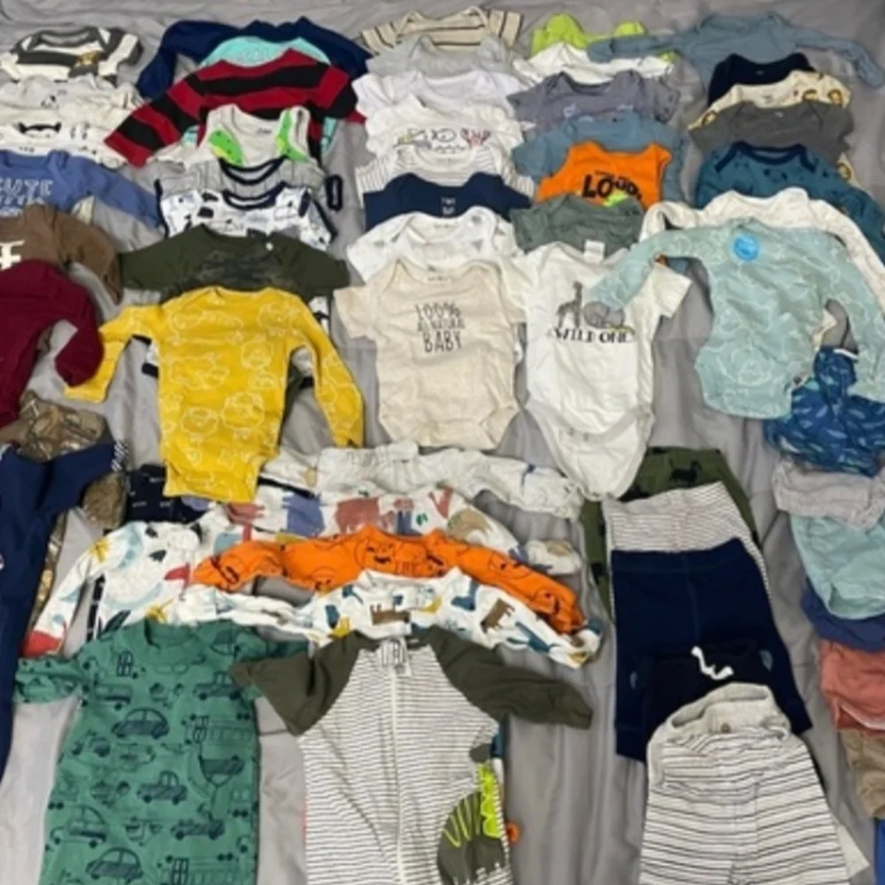 10 Piece 3 & 3-6 Month Boy Baby clothes lot bundle 8 Used 2 New - Picture 4 of 5